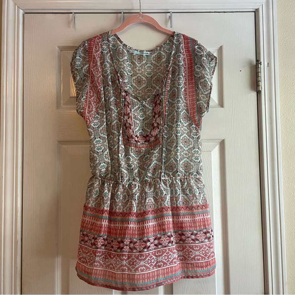 Maurices Size Medium Multicolor Cinched Waist Cap Sleeve Tunic Top